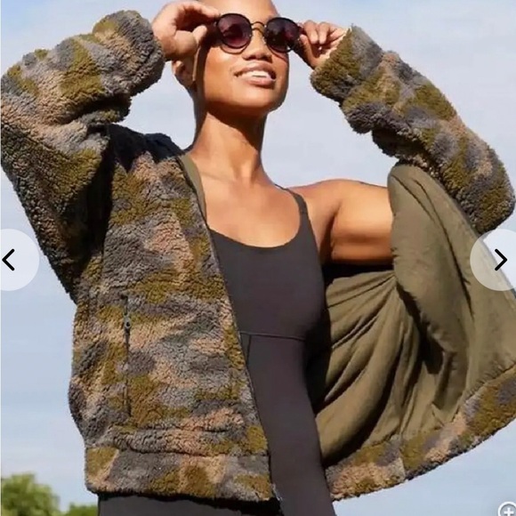 aerie Jackets & Blazers - 🍃aerie Sherpa Hooded Full Zip Jacket